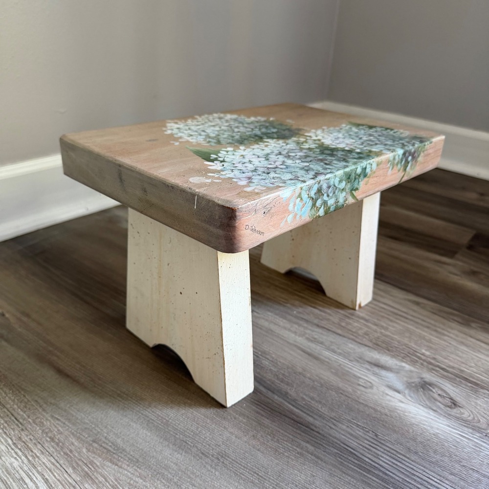 Hand Painted Hydrangea Wooden Step Stool Signed D Johnson Farmhouse Decor